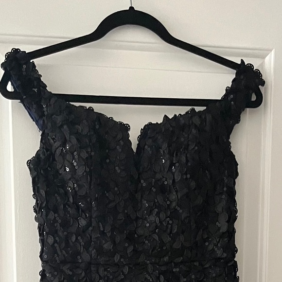 Dress - Picture 1 of 5